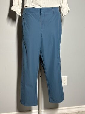 Women's Teal Cropped Stretch Capris
